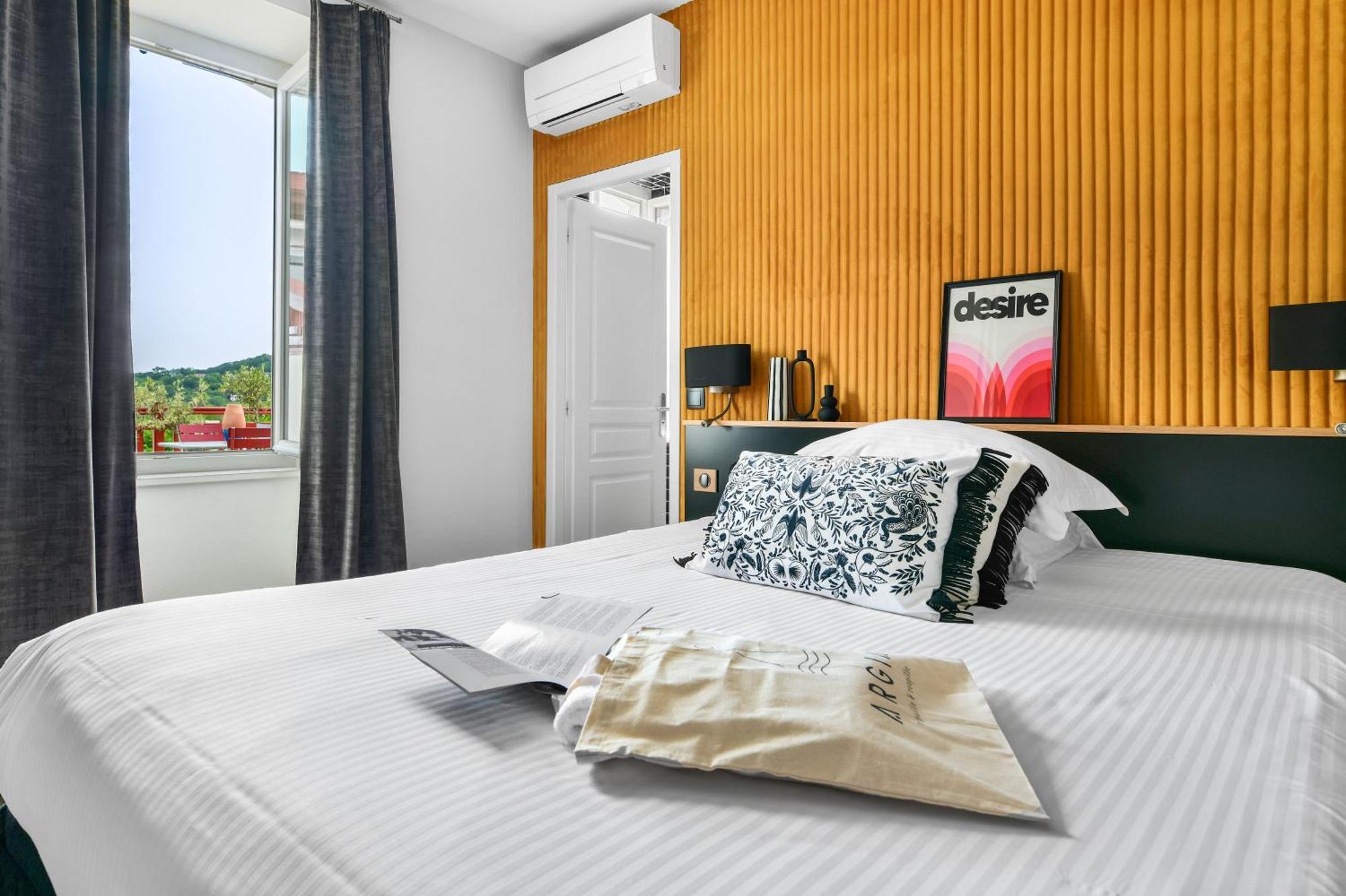 Hotel Argia Hasparren Dış mekan fotoğraf